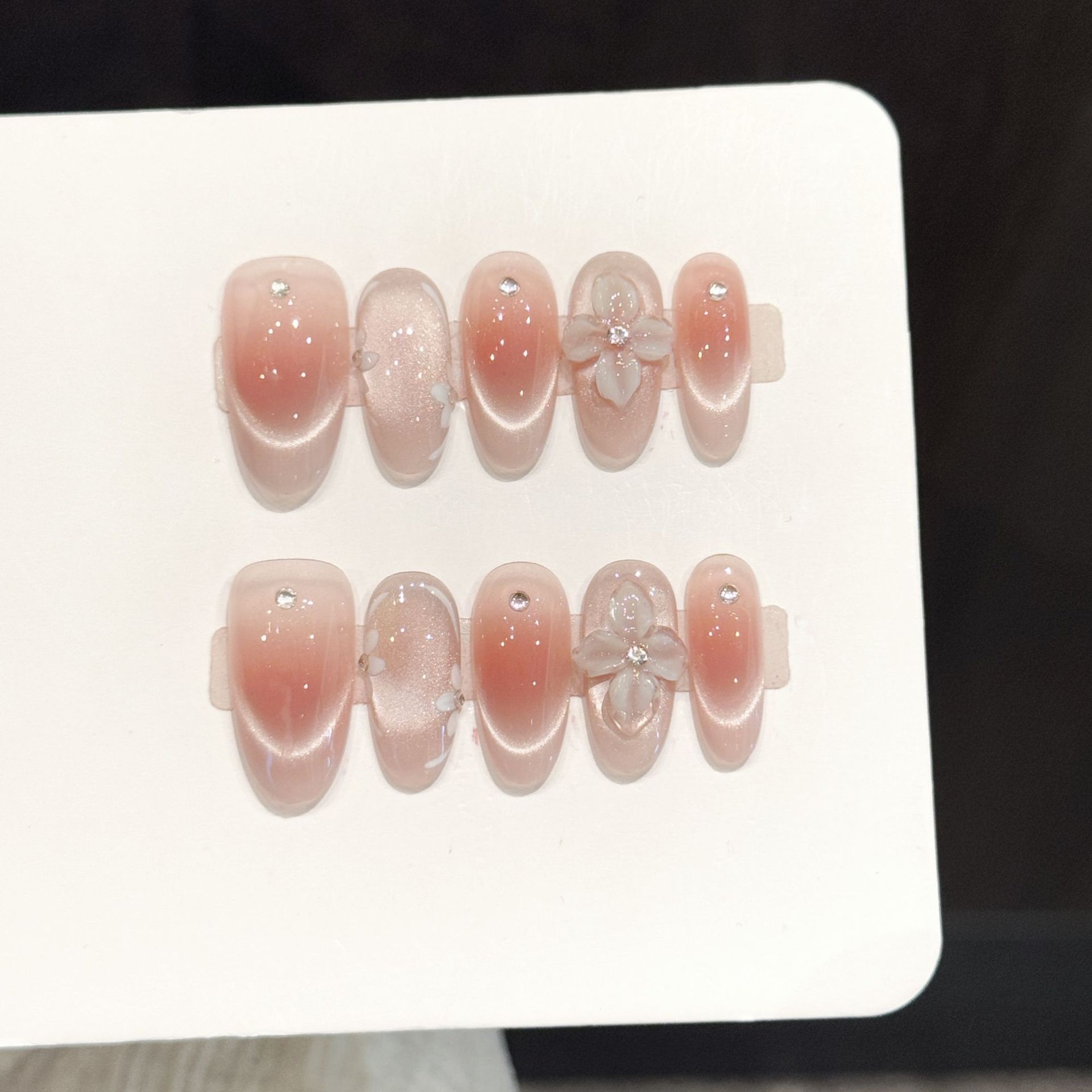 Resin Art Flowers - 10 szt. Ręcznie Robione Paznokcie na