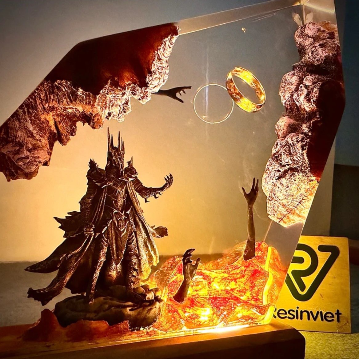 Lampa stołowa z żywicy z motyw – Resin Art Light recenzja i cena